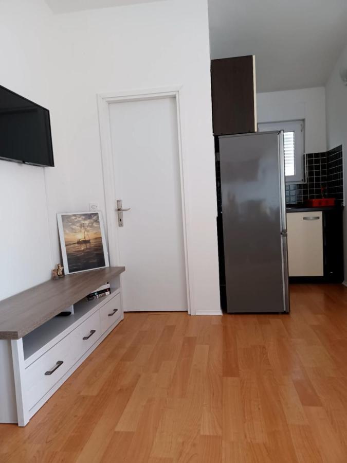 Doana Apartments Vir Exteriör bild